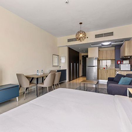 Apartamento Unlock Metropolis Business Bay Dubái Exterior foto